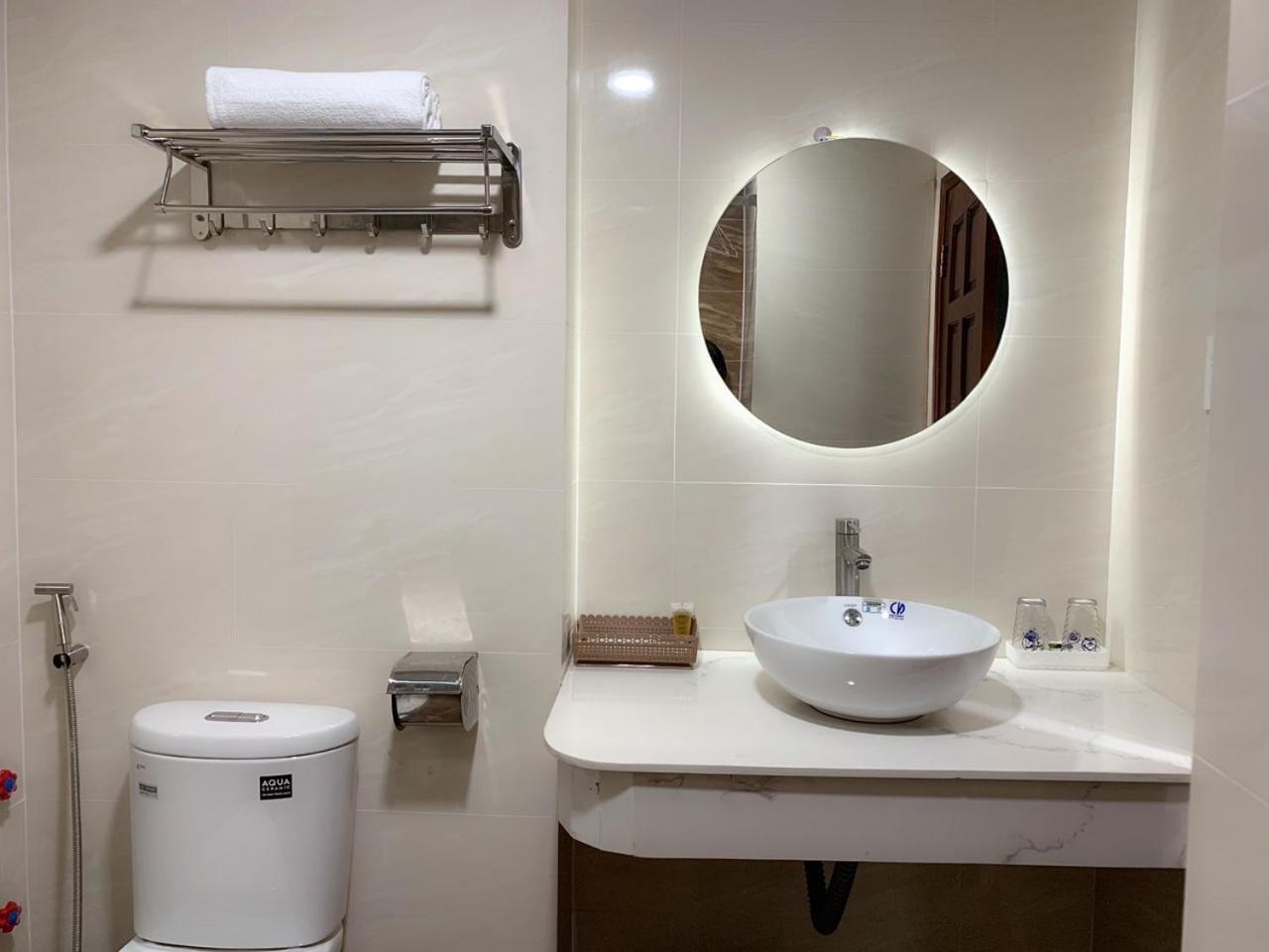 Khach San Trung Hieu Vung Tau Hotell Eksteriør bilde
